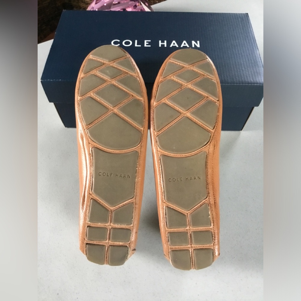 COLE HAAN WOMEN EVELYN DRIVER PECAN LEATHER FLATS TRUE SIZE 9.5 B W/BIX - Picture 10 of 15